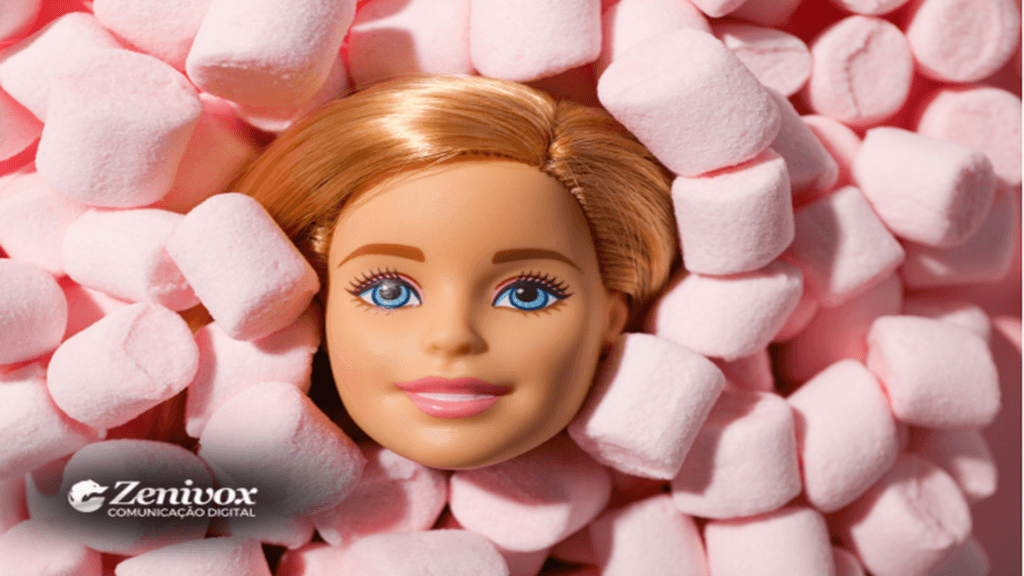 Imagem de uma boneca Barbie cercada por marshmallows cor-de-rosa, destacando uma representação criativa e divertida de empreendedorismo. A imagem simboliza inovação, branding e estratégias diferenciadas no contexto do empreendedorismo criativo.