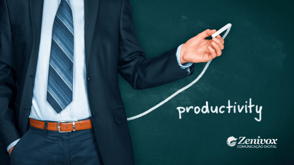 Um homem de negócios desenha uma linha ascendente em um quadro negro, representando o aumento da produtividade. A palavra "productivity" está escrita no quadro, simbolizando o impacto positivo da eficiência. O logo da Zenivox Comunicação Digital aparece no canto inferior direito.