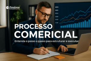 Profissional analisando gráficos e planejando vendas com laptop e documentos sobre a mesa, representando o processo comercial em ação