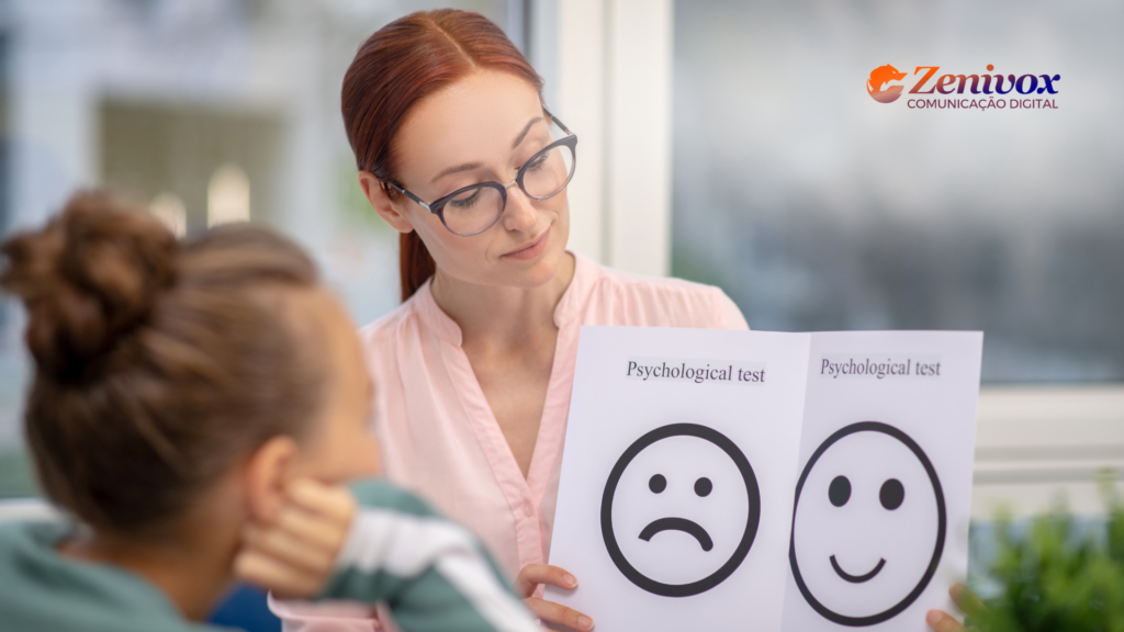 Psicóloga apresenta dois cartazes com rostos expressando tristeza e felicidade durante um teste psicológico, enquanto conversa com uma paciente. A cena ilustra como emoções influenciam decisões, tema central da psicologia do consumidor.