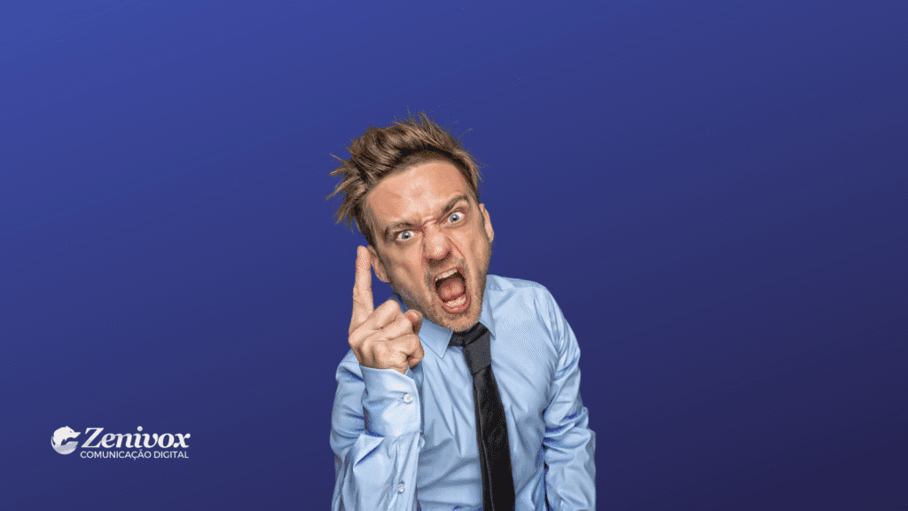 Homem com expressão de raiva apontando o dedo, simbolizando frustração causada por erros no gerenciamento de consumidores, com fundo azul e logotipo da Zenivox no canto.