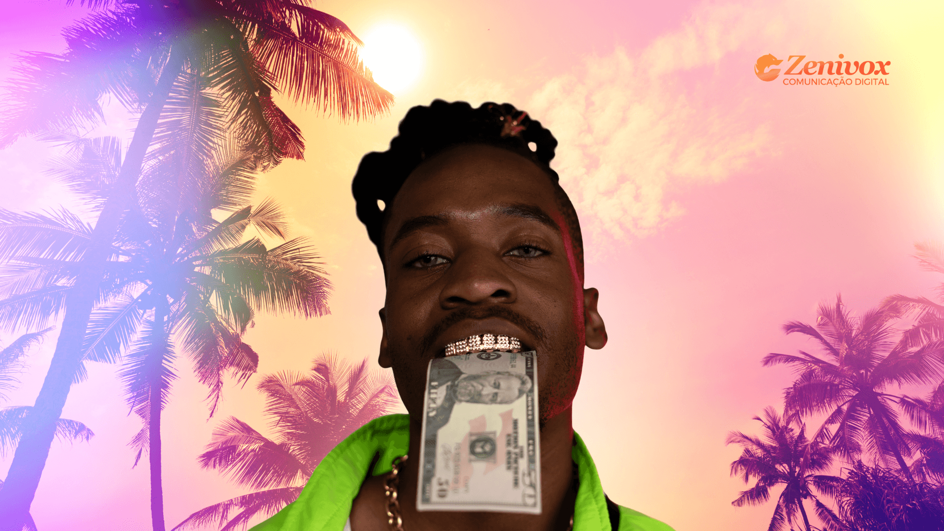 Homem com grillz de diamantes segurando uma nota de dólar na boca, em frente a um fundo tropical colorido com coqueiros e pôr do sol. Simbolizando como ter ideias de negócios lucrativos .